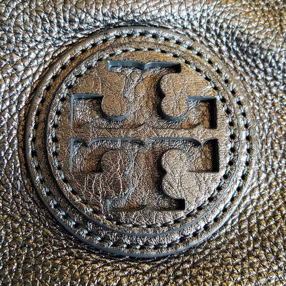 Tory Burch Handbags - Authentic Tory Burch Tote Bag